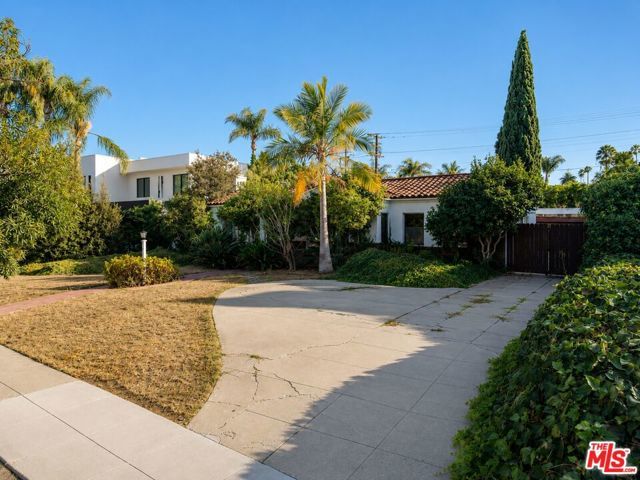 513 N Rexford Drive, Beverly Hills, CA 90210