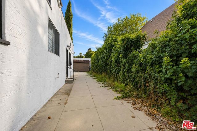 513 N Rexford Drive, Beverly Hills, CA 90210