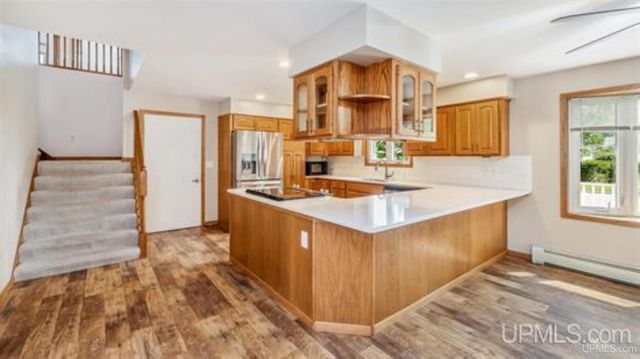 1020 S 18th Street, Escanaba, MI 49829