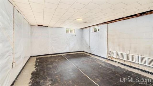 1020 S 18th Street, Escanaba, MI 49829