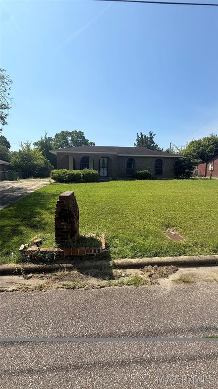 322 Winderton Drive, Montgomery, AL 36108