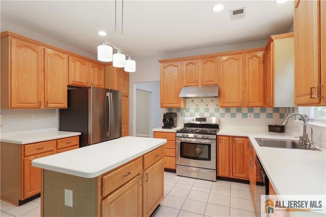 24 Hyde Park Drive, East Brunswick, NJ 08816