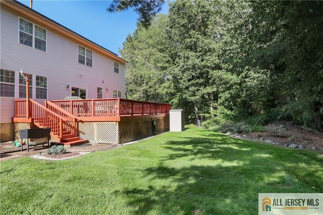 24 Hyde Park Drive, East Brunswick, NJ 08816