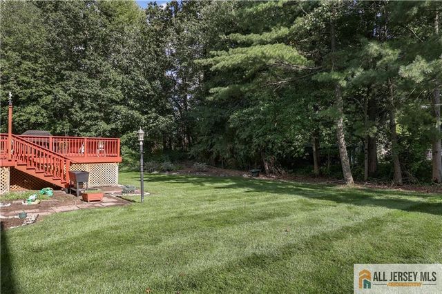 24 Hyde Park Drive, East Brunswick, NJ 08816