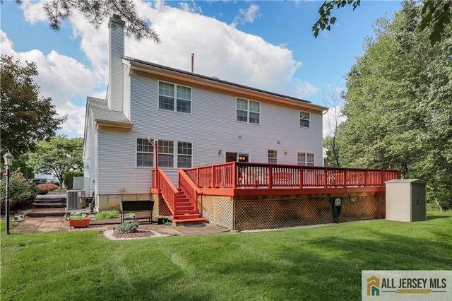 24 Hyde Park Drive, East Brunswick, NJ 08816