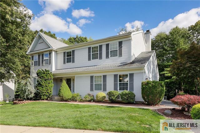 24 Hyde Park Drive, East Brunswick, NJ 08816