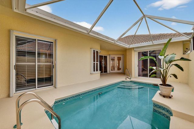 3305 Caracal Drive, Fort Pierce, FL 34949