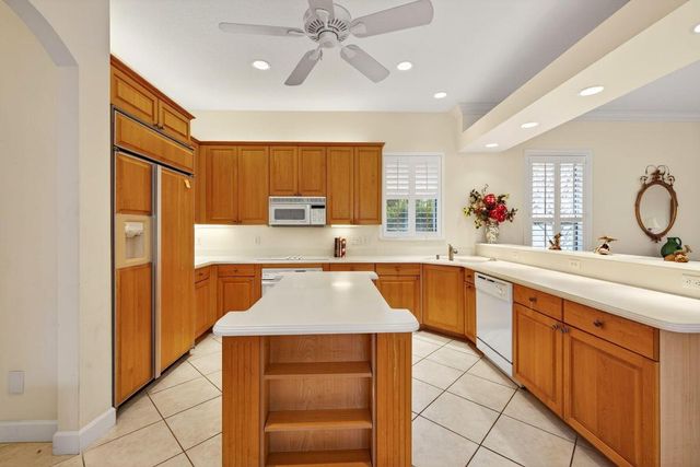 3305 Caracal Drive, Fort Pierce, FL 34949