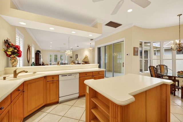 3305 Caracal Drive, Fort Pierce, FL 34949