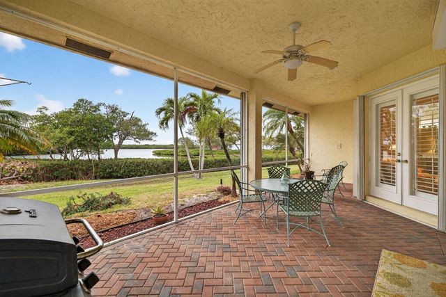 3305 Caracal Drive, Fort Pierce, FL 34949
