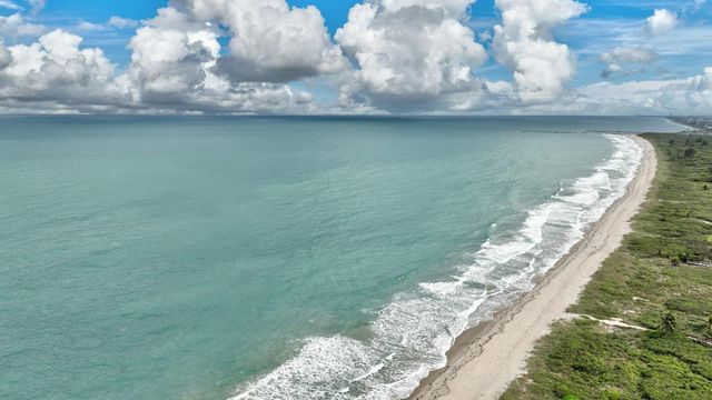 3305 Caracal Drive, Fort Pierce, FL 34949