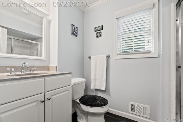 411 Maplehill Road, Rochester Hills, MI 48306