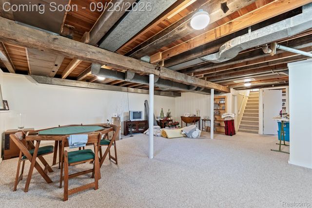 411 Maplehill Road, Rochester Hills, MI 48306