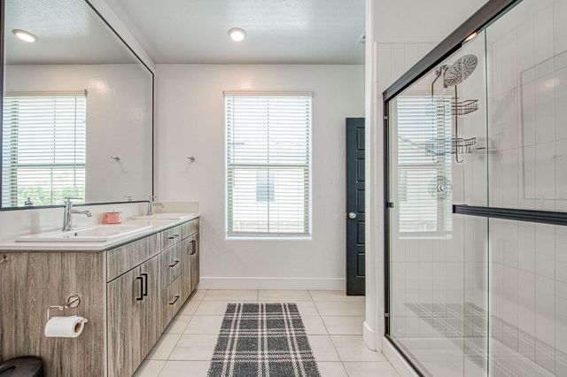 2749 E Tamarind Drive, Fresno, CA 93730