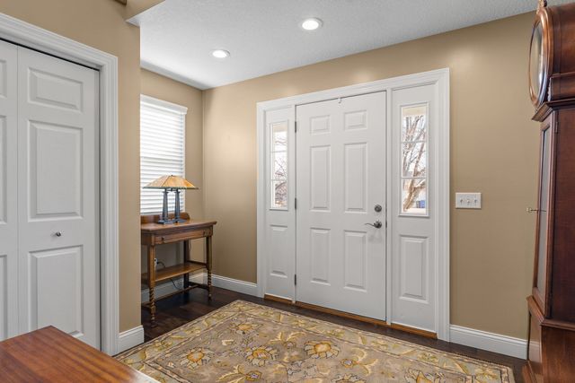 1955 Plum Tree Road, Bettendorf, IA 52722