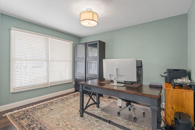 1955 Plum Tree Road, Bettendorf, IA 52722