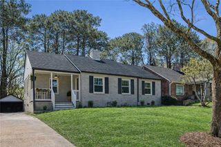 490 Lynnhaven Drive SW, Atlanta, GA 30310