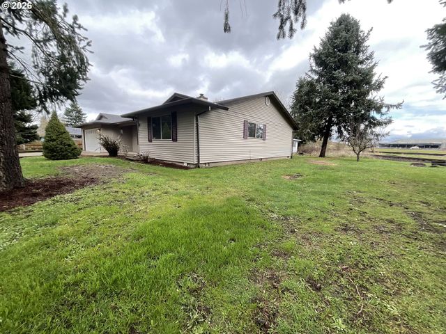 1701 FIR Rd, Forest Grove, OR 97116
