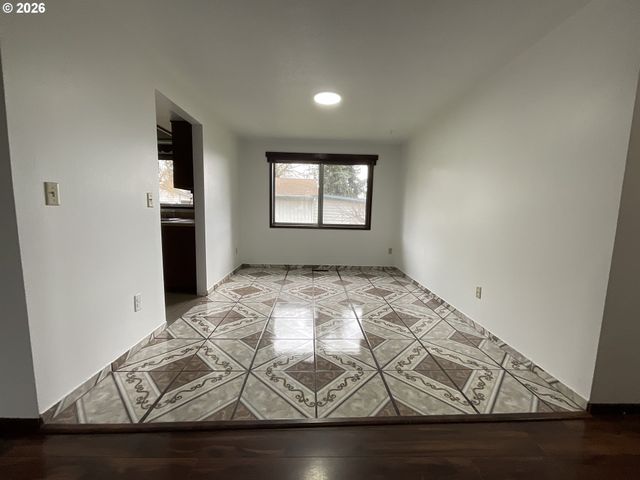 1701 FIR Rd, Forest Grove, OR 97116