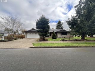 1701 FIR Rd, Forest Grove, OR 97116