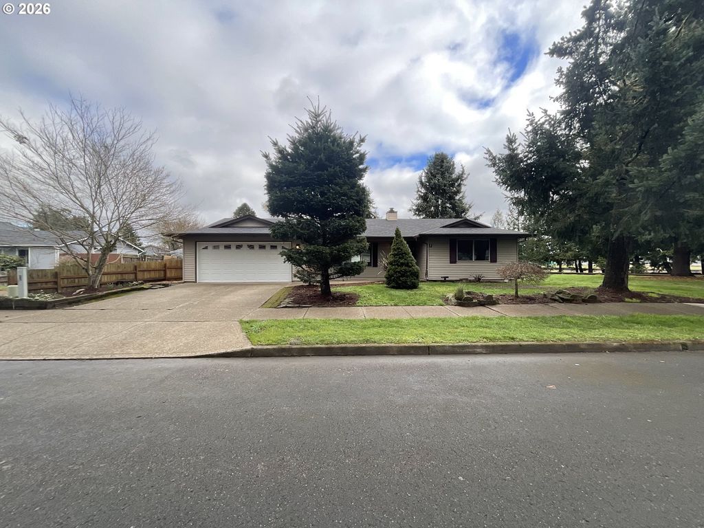 1701 FIR Rd, Forest Grove, OR 97116