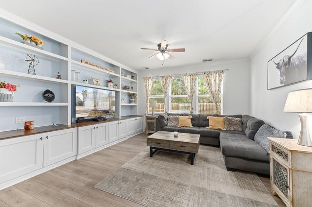 106 Swiftwater Way, Summerville, SC 29486