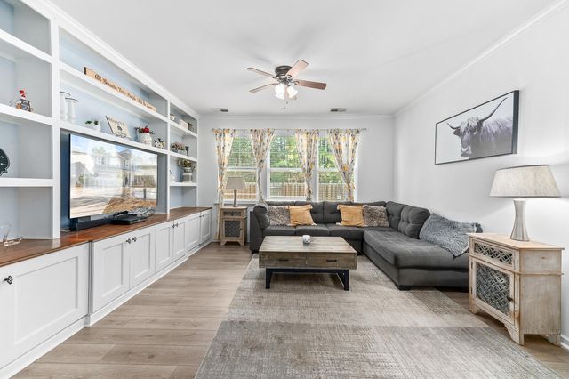 106 Swiftwater Way, Summerville, SC 29486