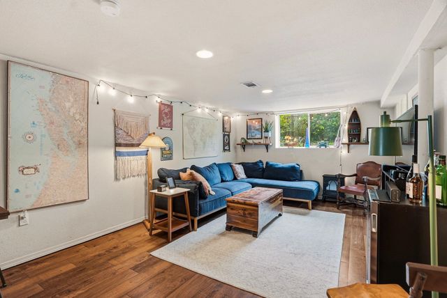1121 E Carlisle Ave, Spokane, WA 99207