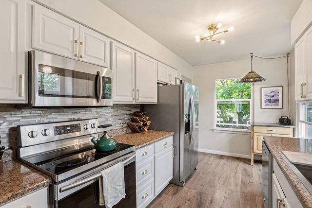 1121 E Carlisle Ave, Spokane, WA 99207