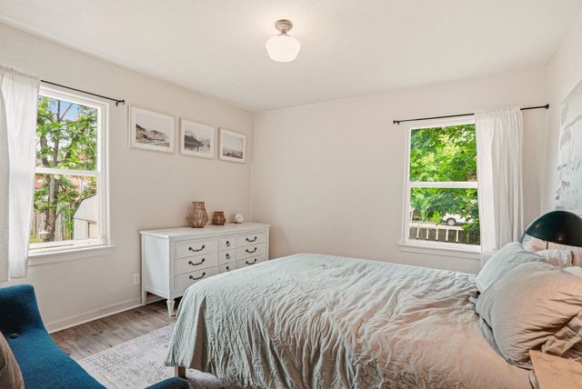 1121 E Carlisle Ave, Spokane, WA 99207