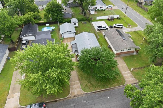 1808 N Mccomas, Wichita, KS 67203