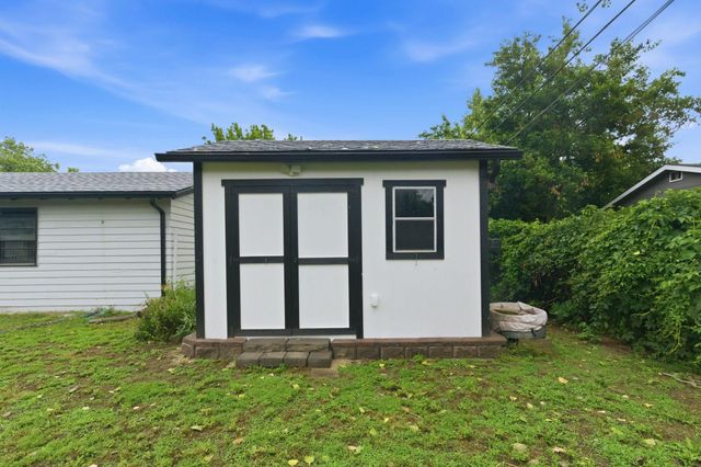 1808 N Mccomas, Wichita, KS 67203