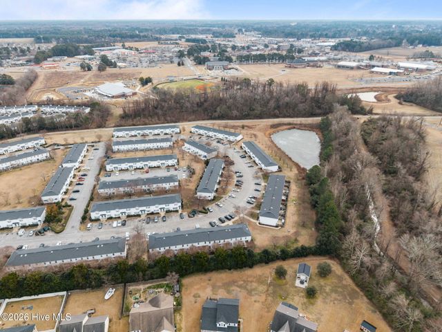 3975 Sterling Pointe Drive Ddd9, Winterville, NC 28590