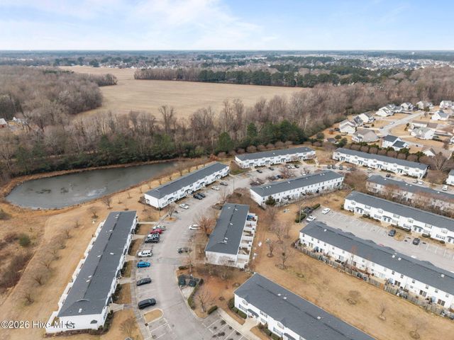 3975 Sterling Pointe Drive Ddd9, Winterville, NC 28590