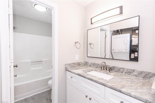 109 Cape Dorey DR, Hampton, VA 23666