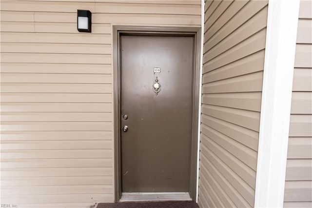 109 Cape Dorey DR, Hampton, VA 23666