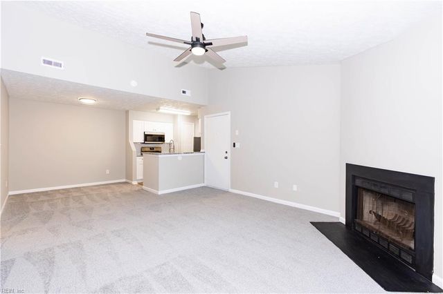 109 Cape Dorey DR, Hampton, VA 23666