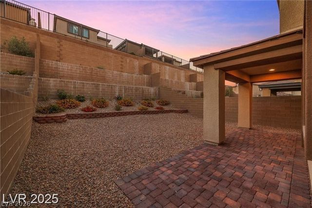 12521 Lylan Ridge Street, Las Vegas, NV 89138