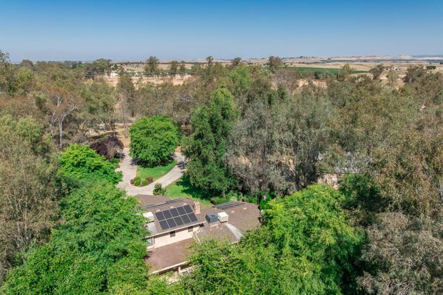 12780 Auberry Road, Clovis, CA 93619