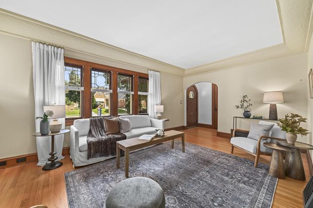 2461 N 60th STREET, Wauwatosa, WI 53210