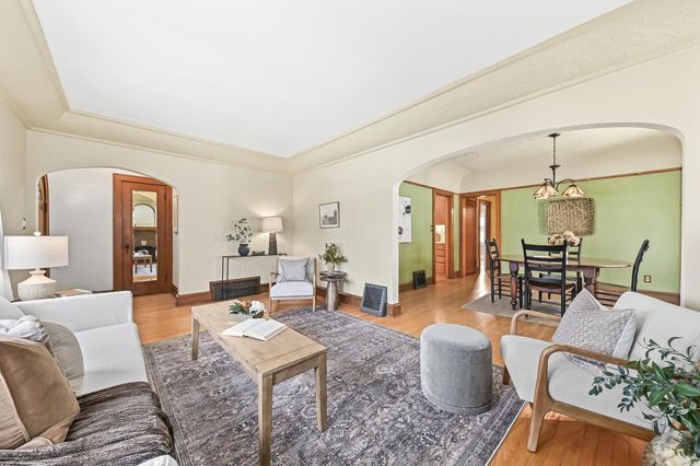 2461 N 60th STREET, Wauwatosa, WI 53210