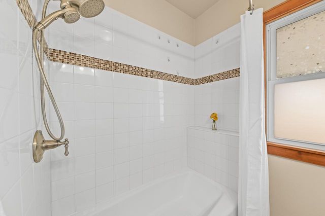 2461 N 60th STREET, Wauwatosa, WI 53210