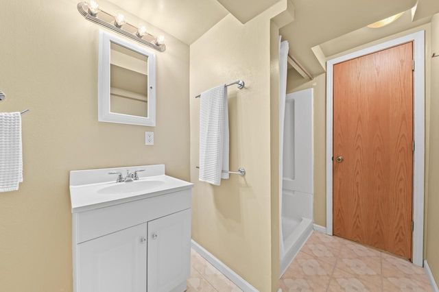 2461 N 60th STREET, Wauwatosa, WI 53210