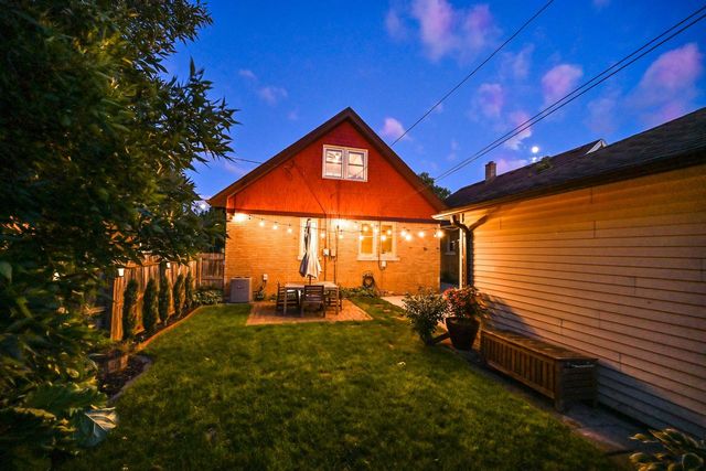 2461 N 60th STREET, Wauwatosa, WI 53210