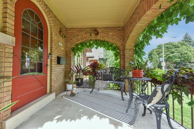 2461 N 60th STREET, Wauwatosa, WI 53210