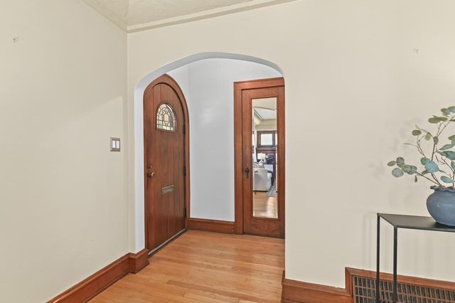 2461 N 60th STREET, Wauwatosa, WI 53210