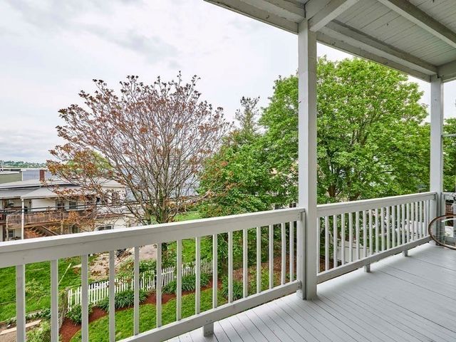 48 Wordsworth 2, Boston, MA 02128