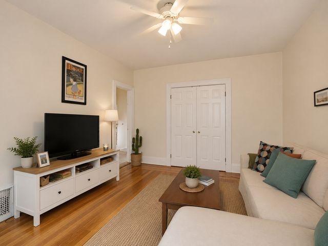 48 Wordsworth 2, Boston, MA 02128