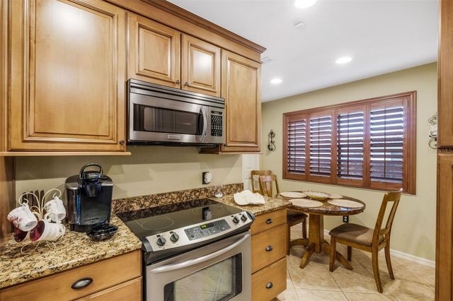 551 GRAND CAYMAN CIRCLE, Lakeland, FL 33803