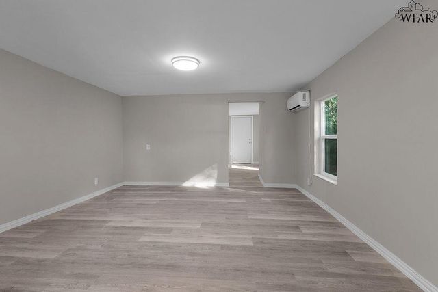 412 E FIRST STREET, Burkburnett, TX 76354